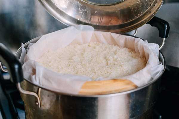 Cooking sticky rice without rice cooker