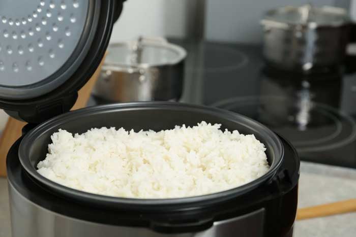 How long rice can be kept in rice cooker